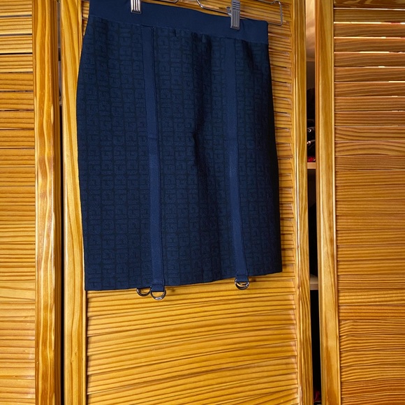 Skirt - Picture 5 of 5